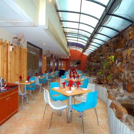 Aj International Hotel Bangalore Restoran gambar