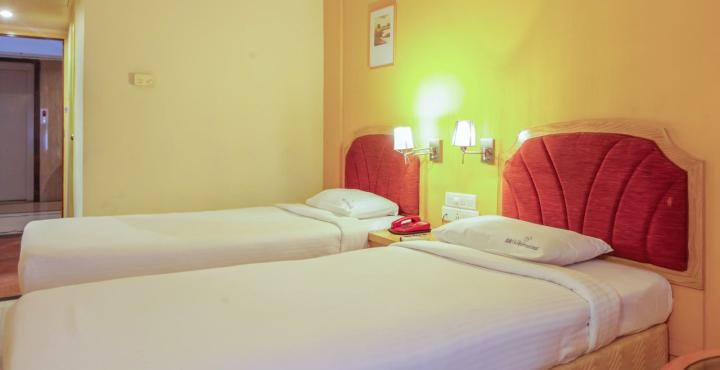 Aj International Hotel Bangalore Luaran gambar