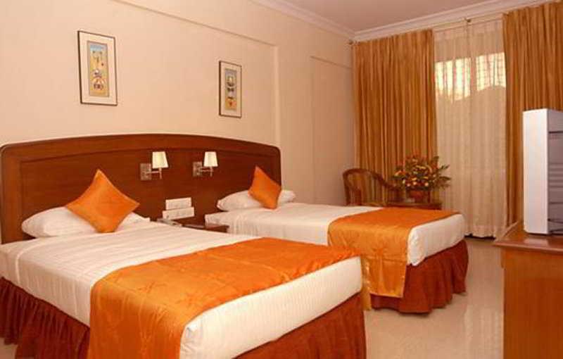Aj International Hotel Bangalore Luaran gambar
