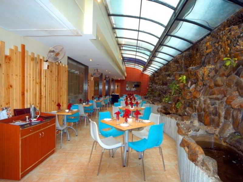 Aj International Hotel Bangalore Restoran gambar
